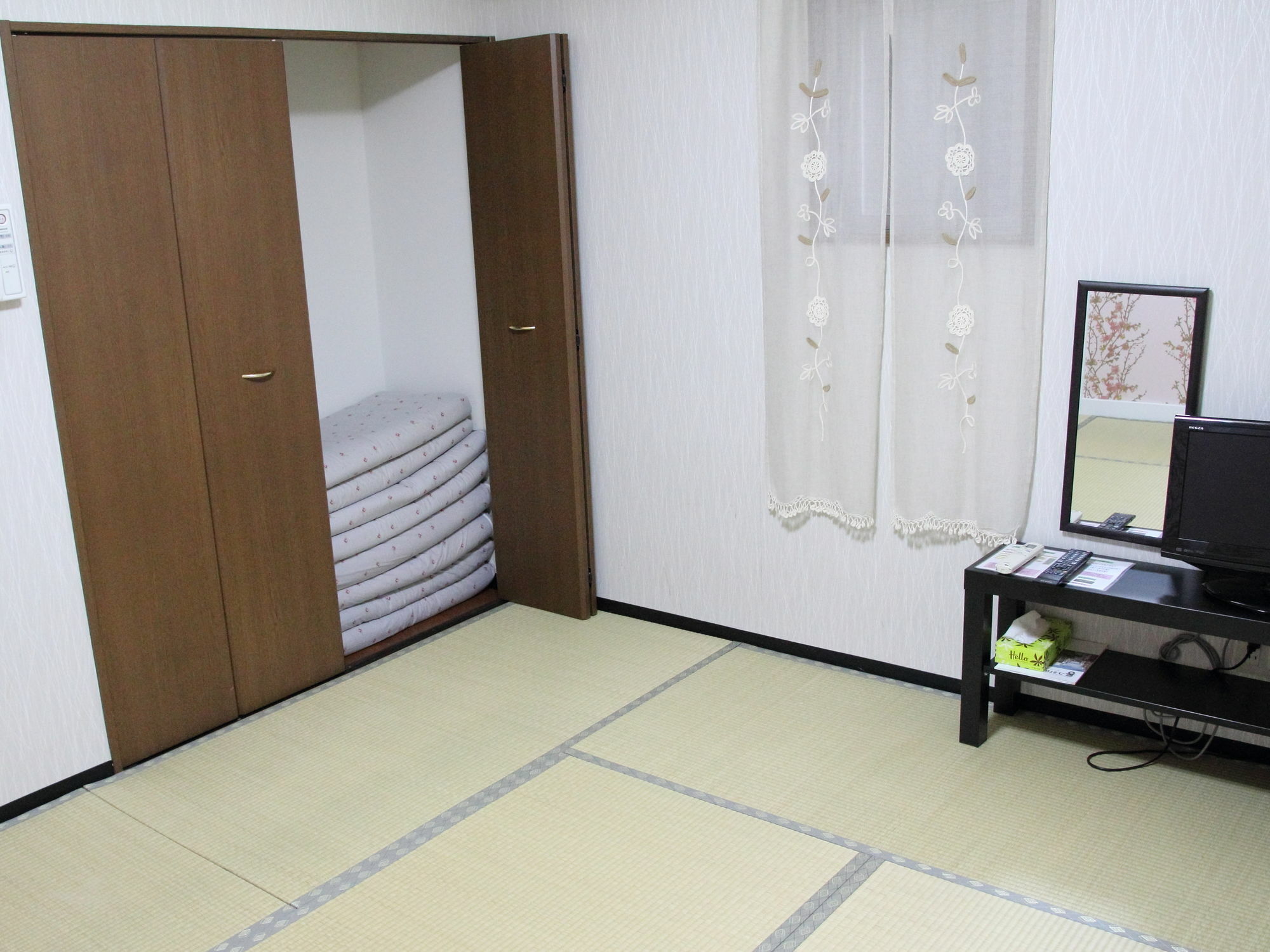 Ryokan Sinsekai - Tourpalace Osaka Bagian luar foto